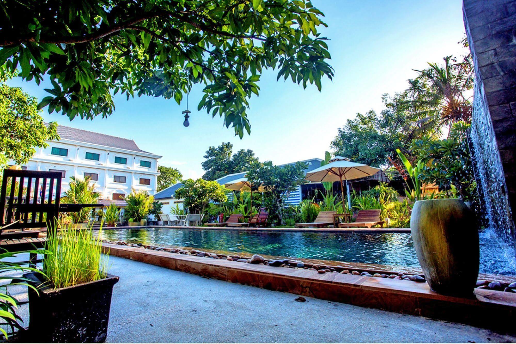 Galaxy Angkor Boutique Hotel Сіємреап Екстер'єр фото